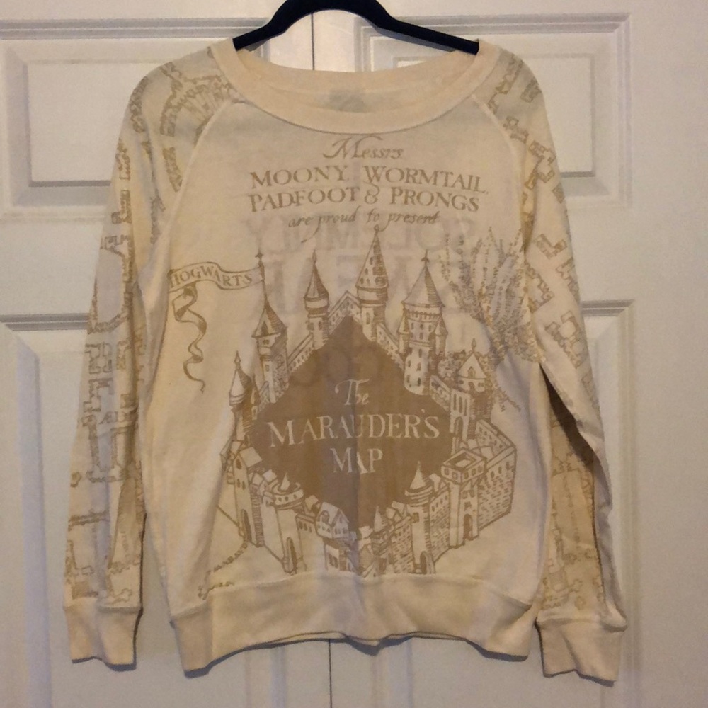 Reversible Harry Potter themed pull over!